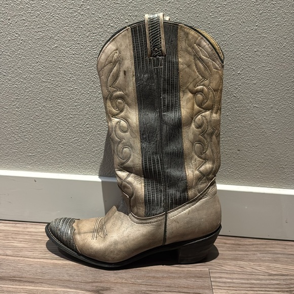 Vintage Western Cowboy Boots - Picture 2 of 3